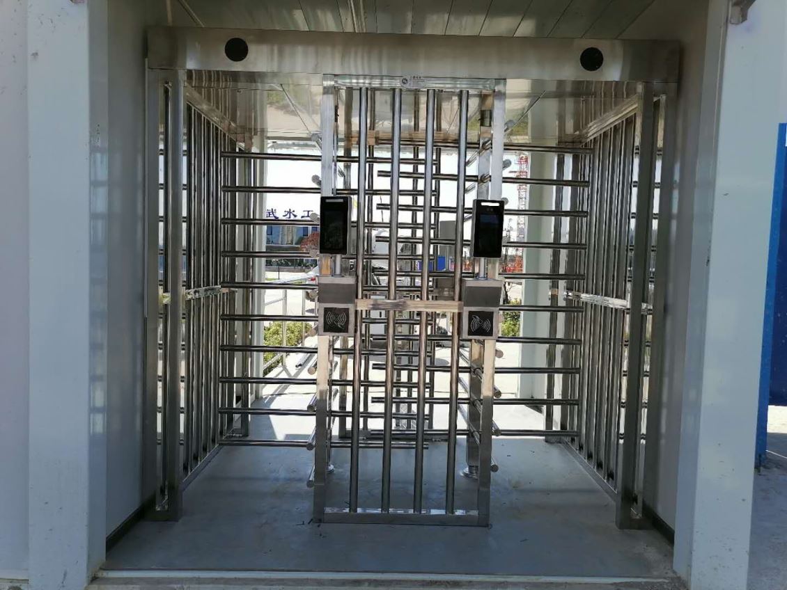 全高转闸人脸识别考勤工地劳务实名制门禁系统
